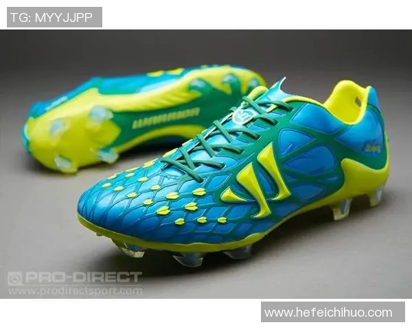 彪马足球鞋球星私人定制独特设计助力赛场表现提升