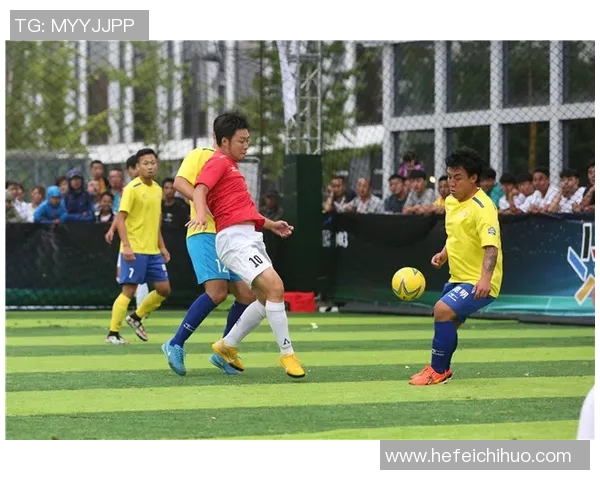 足球巧克力球星的甜蜜梦想：从绿茵场到巧克力世界的传奇之旅